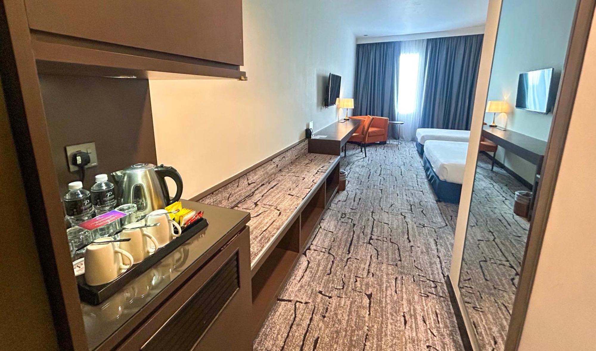 Premiere Hotel - Complimentary Shuttle To Klang Wholesale Market Exterior photo